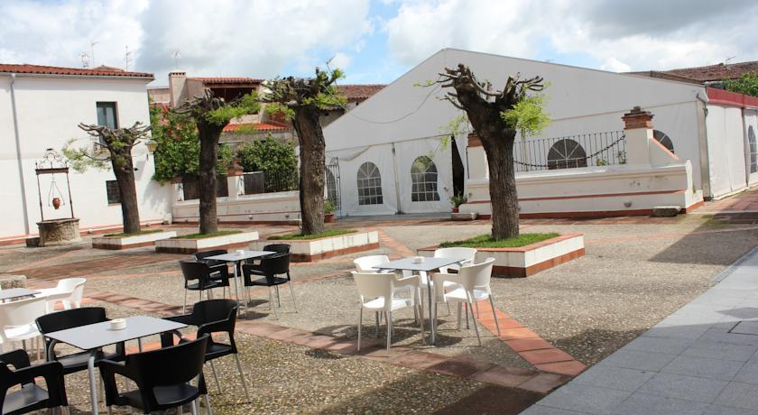 Sumaiya El Palacio Coria Exteriér fotografie