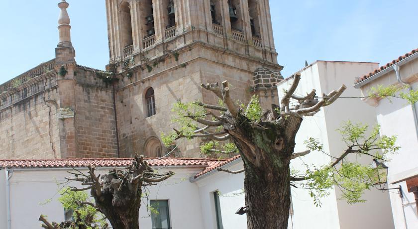 Sumaiya El Palacio Coria Exteriér fotografie